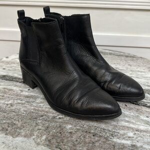Domingo Black Leather Chelsea Boot